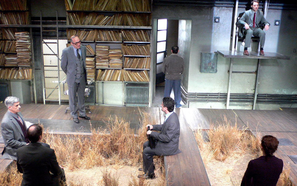 νέα-πορεία-με-όλες-τις-γενιές-σ-ένα-ισ-2001078