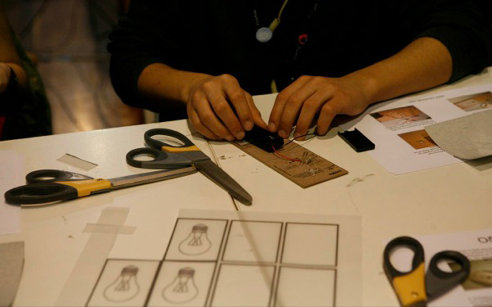 φτιάξτο-μόνος-σου-με-το-robotixlab-2003621