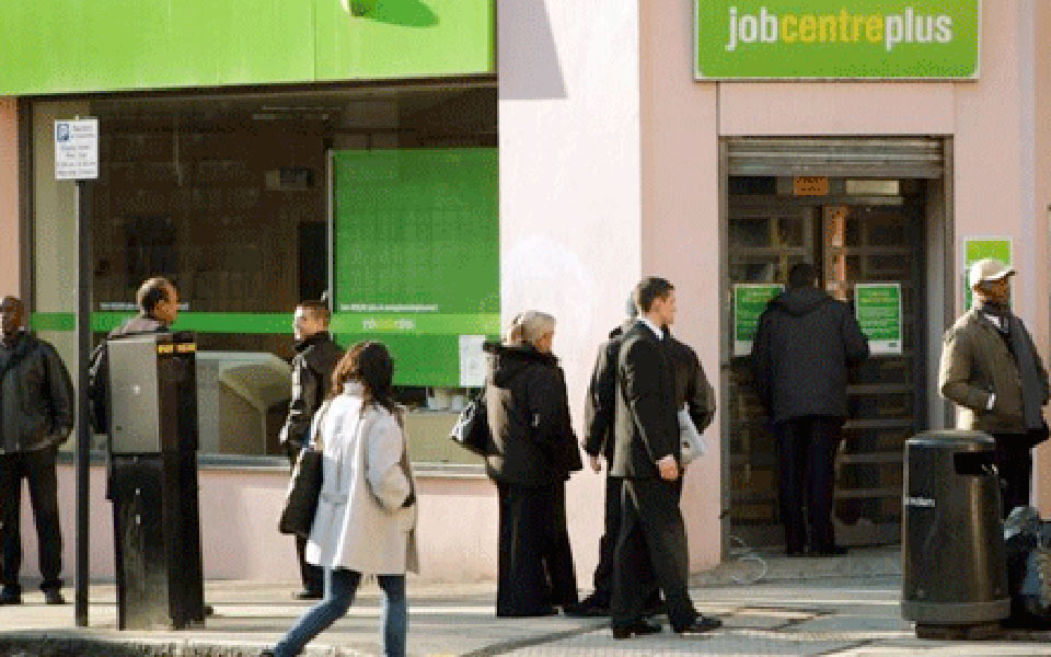 ilo-χωρίς-όφελος-για-την-απασχόληση-η-αδύ-2001969