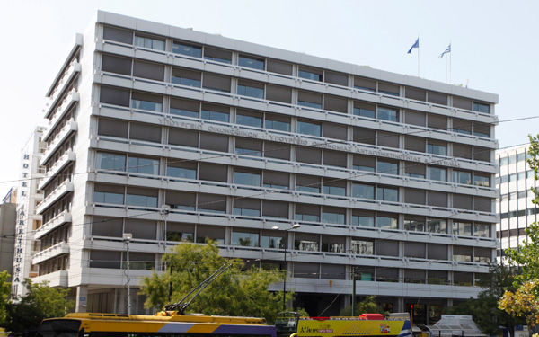 τα-τρία-σημεία-τριβής-με-την-τρόικα-για-2002096