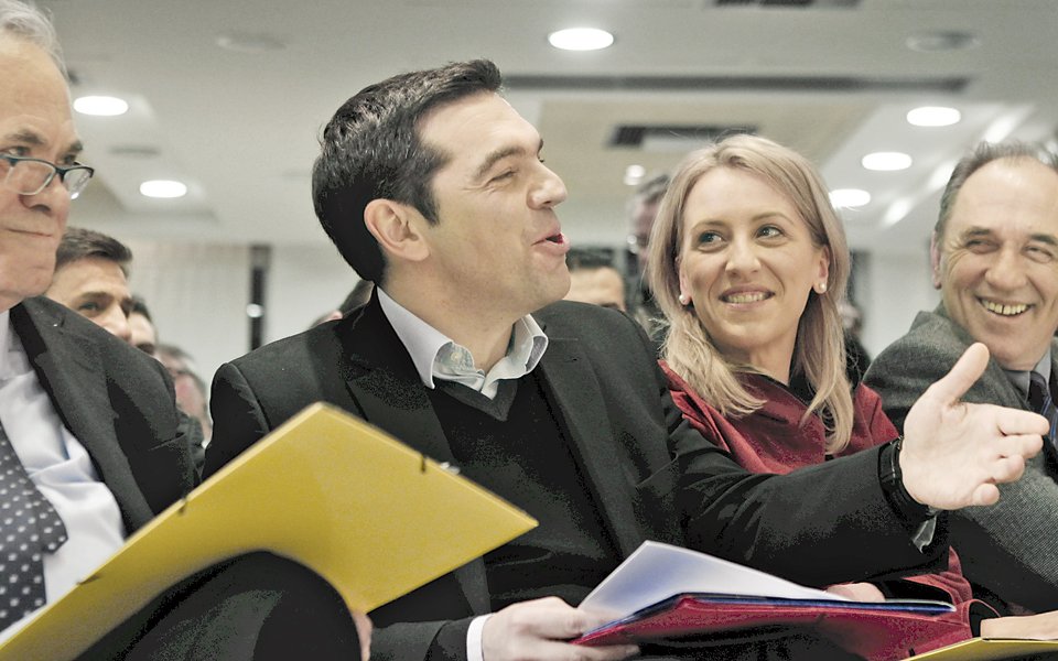 στον-σοβιετικό-λαβύρινθο-του-υπαρκτο-2009706