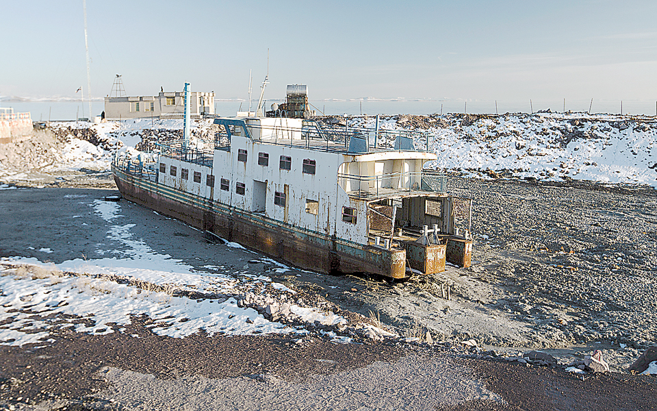 σε-κρίση-το-ιράν-καθώς-μία-λίμνη-του-στε-2004422