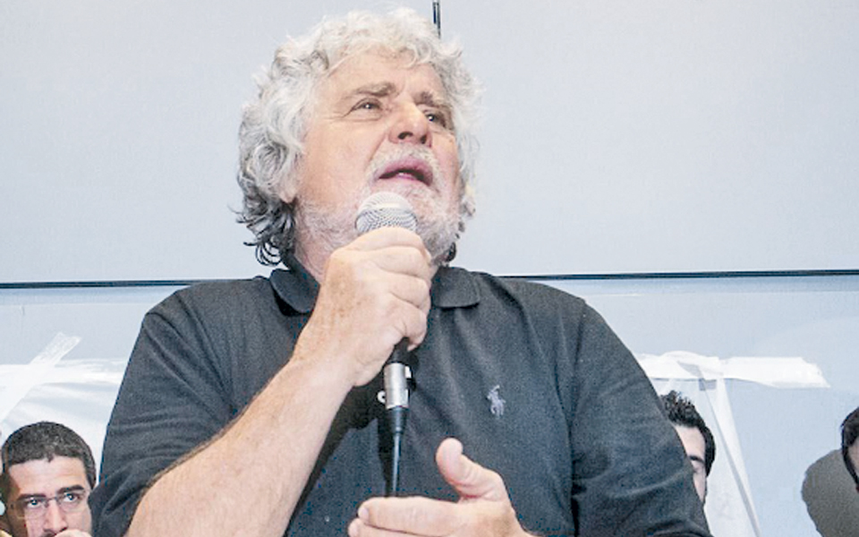 εν-δυνάμει-βιαστές-οι-μπλόγκερ-του-γ-2004894