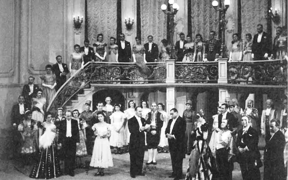 h-nυχτερίδα-η-οπερέτα-του-γιόχαν-στρά-2007814