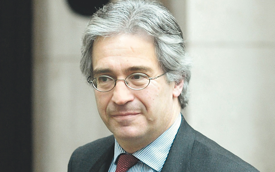 αλεξ-ρόντος-θα-ανέθετα-τον-έλεγχο-σε-ι-2008640