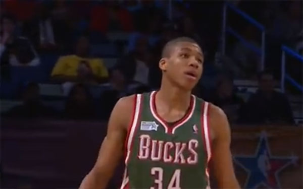 τα-εντυπωσιακά-καρφώματα-του-αντετοκ-2007331