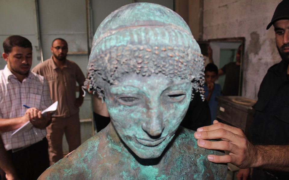 ο-χάλκινος-απόλλωνας-και-οι-περιπέτει-2006454