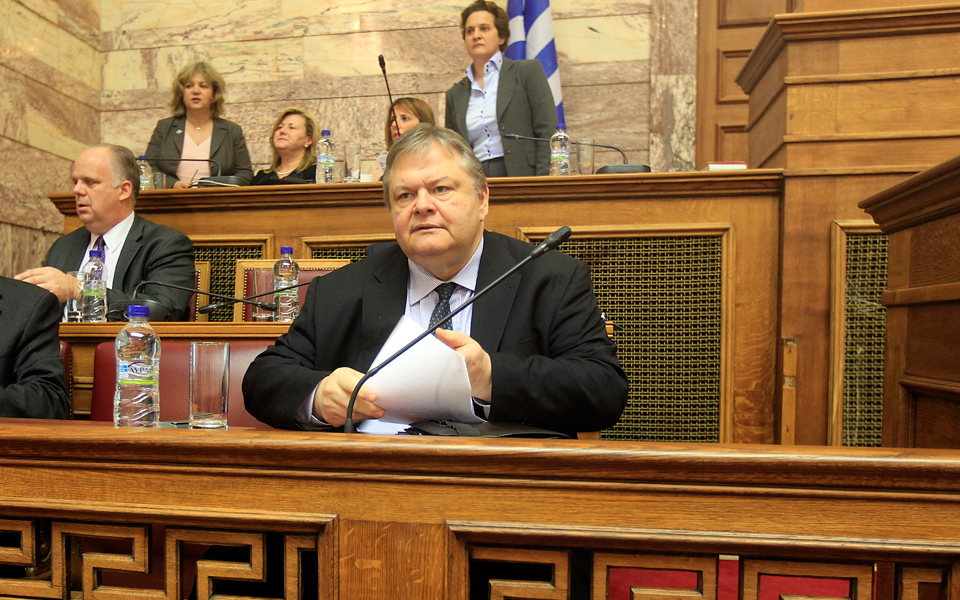 ενημέρωση-των-κομμάτων-από-ευ-βενιζέλ-2009088