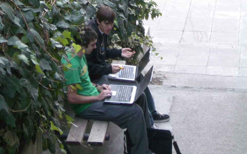 μη-ικανοποιημένοι-2-στους-3-χρήστες-του-2006247