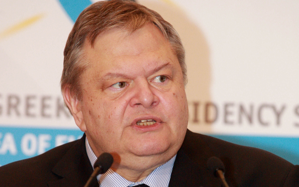 ασυμφωνία-χαρακτήρων-μεταξύ-βενιζέλ-2008637