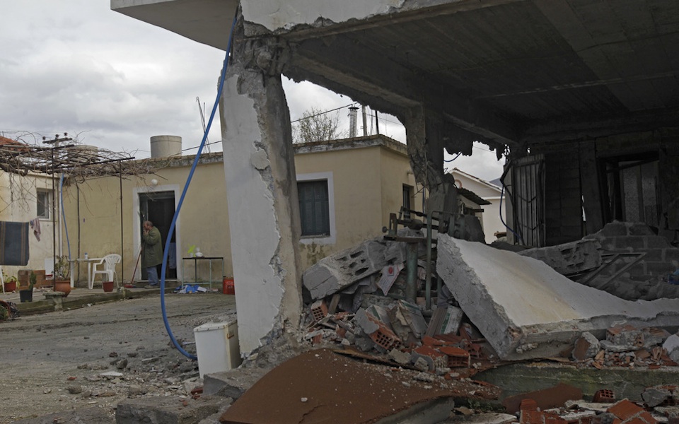 προσπάθεια-ελπίδα-κρατούν-όρθια-την-κ-2005292