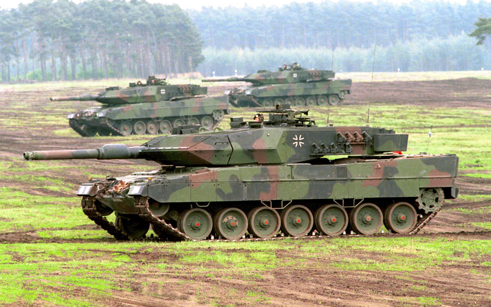 αναζητούν-μίζες-για-τα-leopard-2-2005902