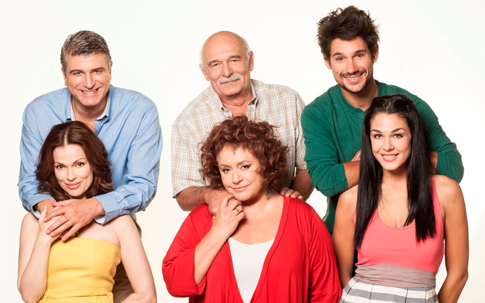 οσα-μάγευαν-και-ύστερα-κατέρρευσαν-με-2005774