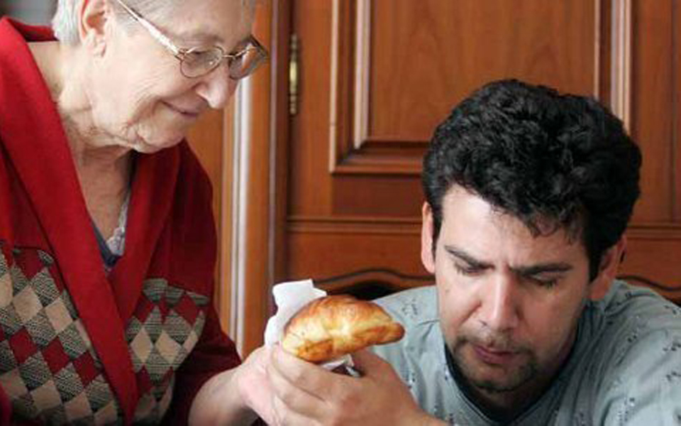 χρήματα-παίρνουν-από-τους-γονείς-τους-2009039