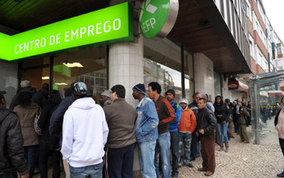 πορτογαλία-συνεχίστηκε-η-μείωση-της-α-2005222