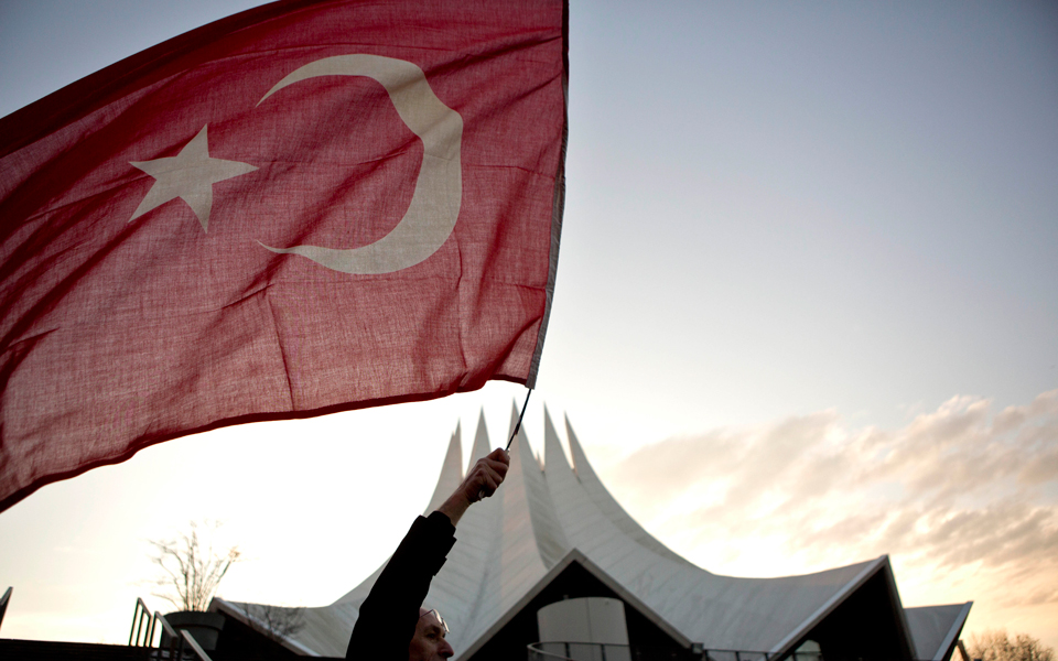 σε-εγρήγορση-οι-μειονότητες-της-τουρκ-2005725