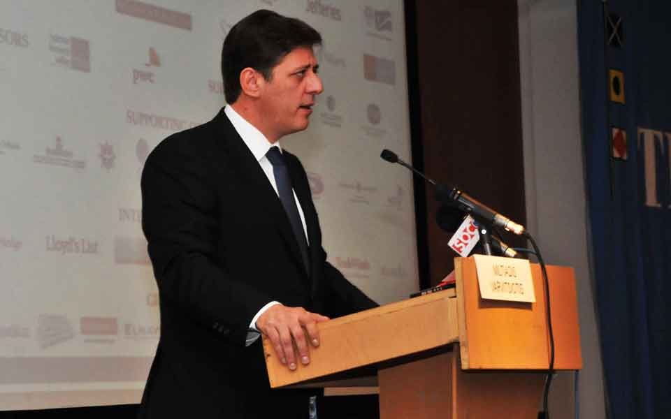 μιλτ-βαρβιτσιώτης-η-ελλάδα-για-να-βγει-2008849