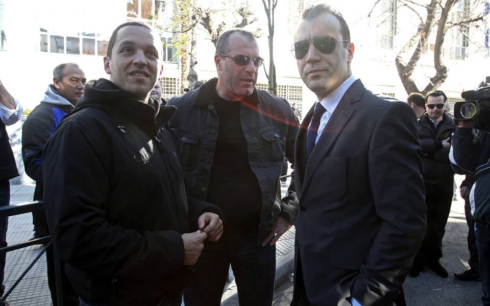 χ-α-θα-τιμωρηθούν-σκληρά-πολιτικοί-και-2008209