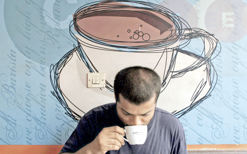 πόσο-εθισμένοι-είμαστε-στην-καφεΐνη-2010831