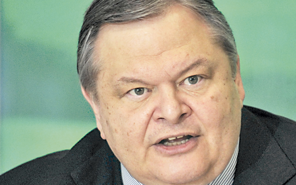 πρεμιέρα-της-ελιάς-με-απουσίες-2010981