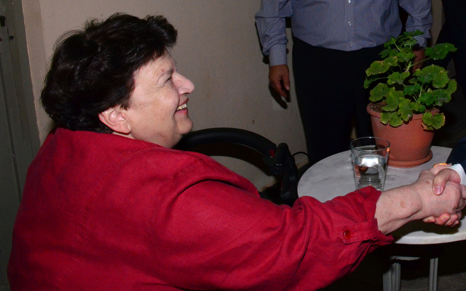 μια-απάντηση-2013097