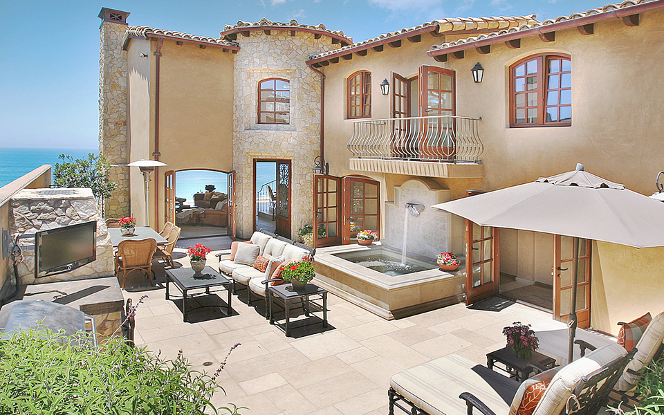 ανακάμπτει-η-ισπανική-αγορά-των-πολυτ-2013329