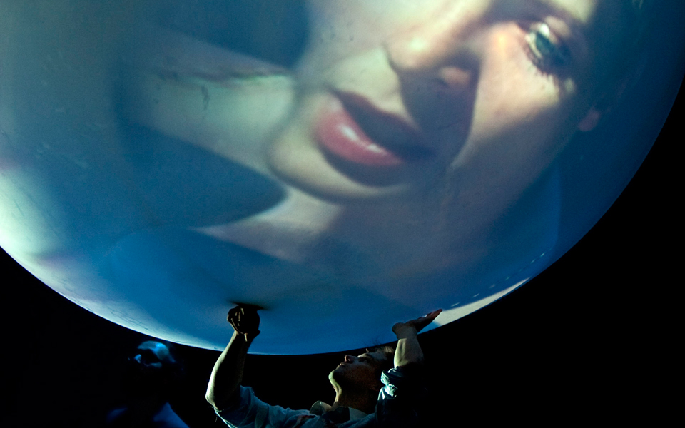 ελφρίντε-γέλινεκ-το-χρήμα-την-έκανε-γ-2012939