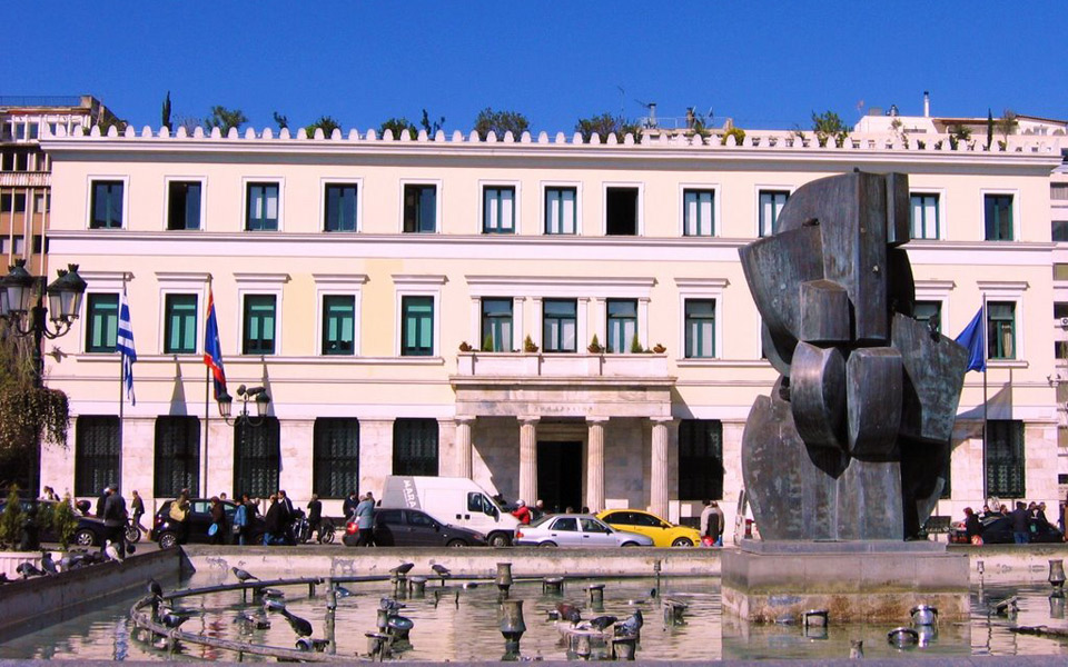 μεγάλα-λόγια-στη-μικρή-οθόνη-2010841