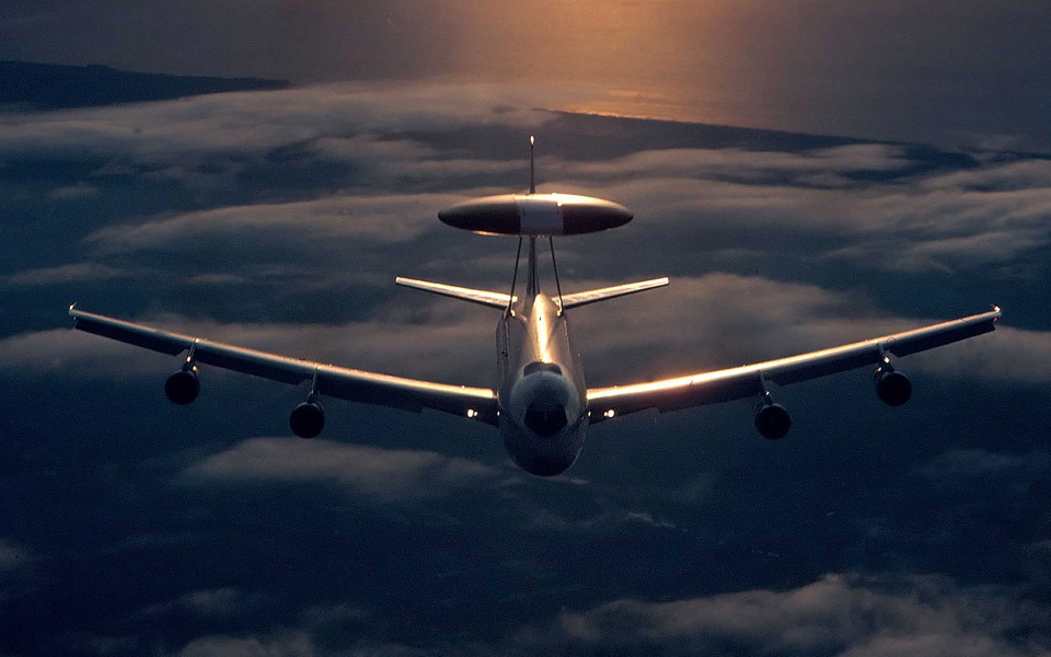 αεροπλάνα-του-νατο-κοντά-στην-ουκρανί-2011184