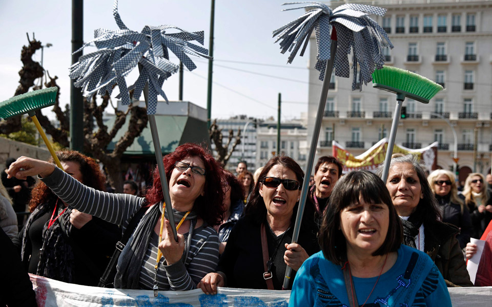 η-ευρώπη-στα-μισά-μιας-χαμένης-δεκαετ-2013830