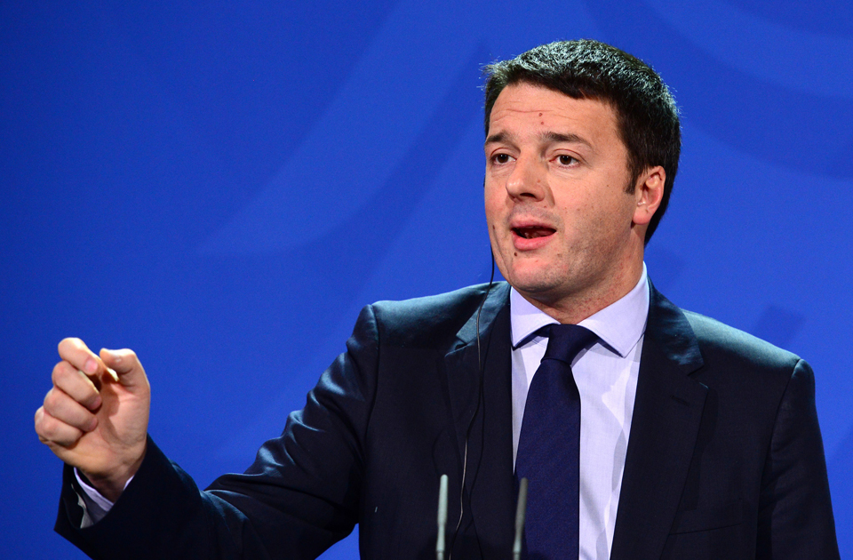 μαχαίρι-στο-ιταλικό-δημόσιο-2012591