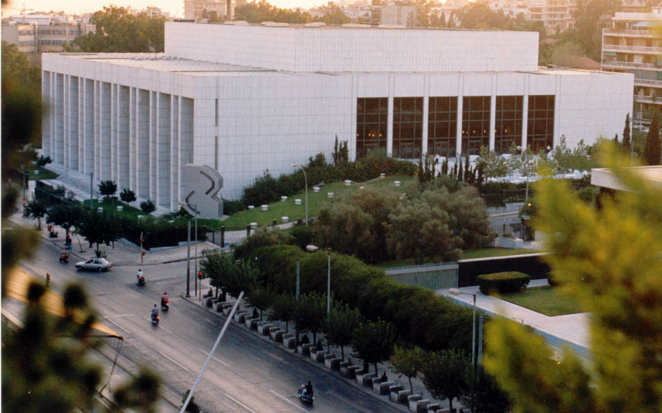 ανησυχία-για-το-μέλλον-του-ομμα-2011745