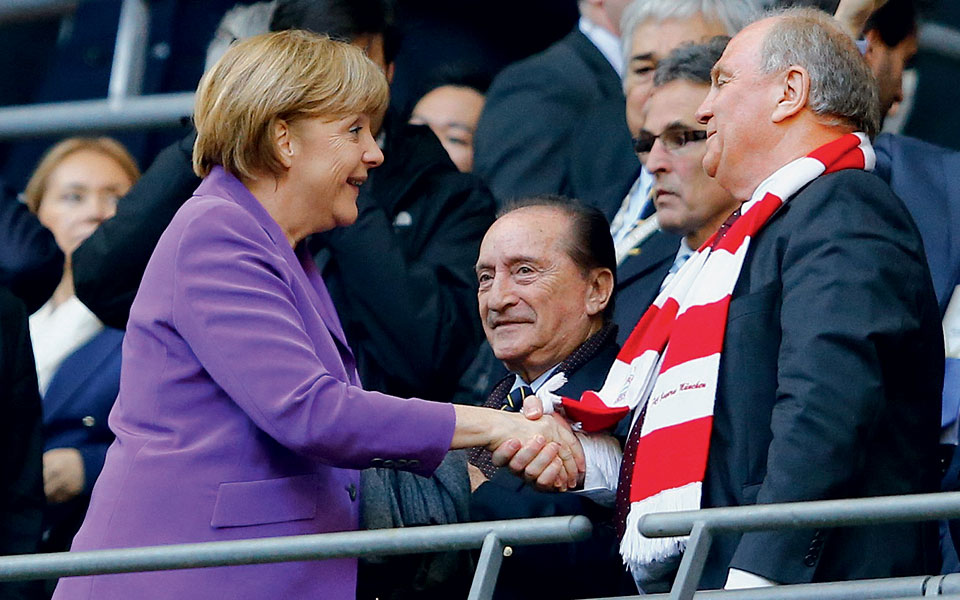 ούλι-χένες-η-άνοδος-και-η-πτώση-ενός-φο-2013504