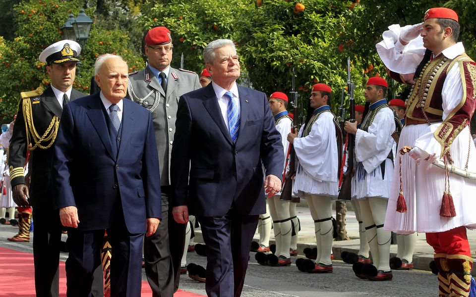 στο-τραπέζι-οι-επανορθώσεις-από-κ-παπο-2010418