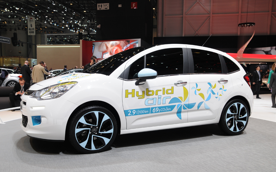 το-αυτοκίνητο-του-μέλλοντος-θα-καίει-2010908