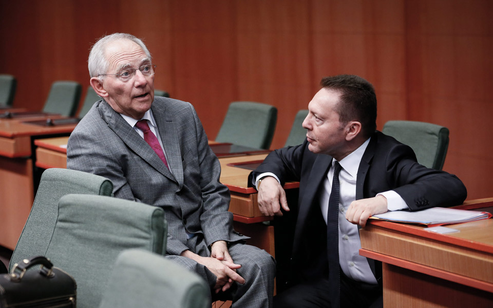 γ-στουρνάρας-ολοκληρώνουμε-τις-διαπρ-2011375