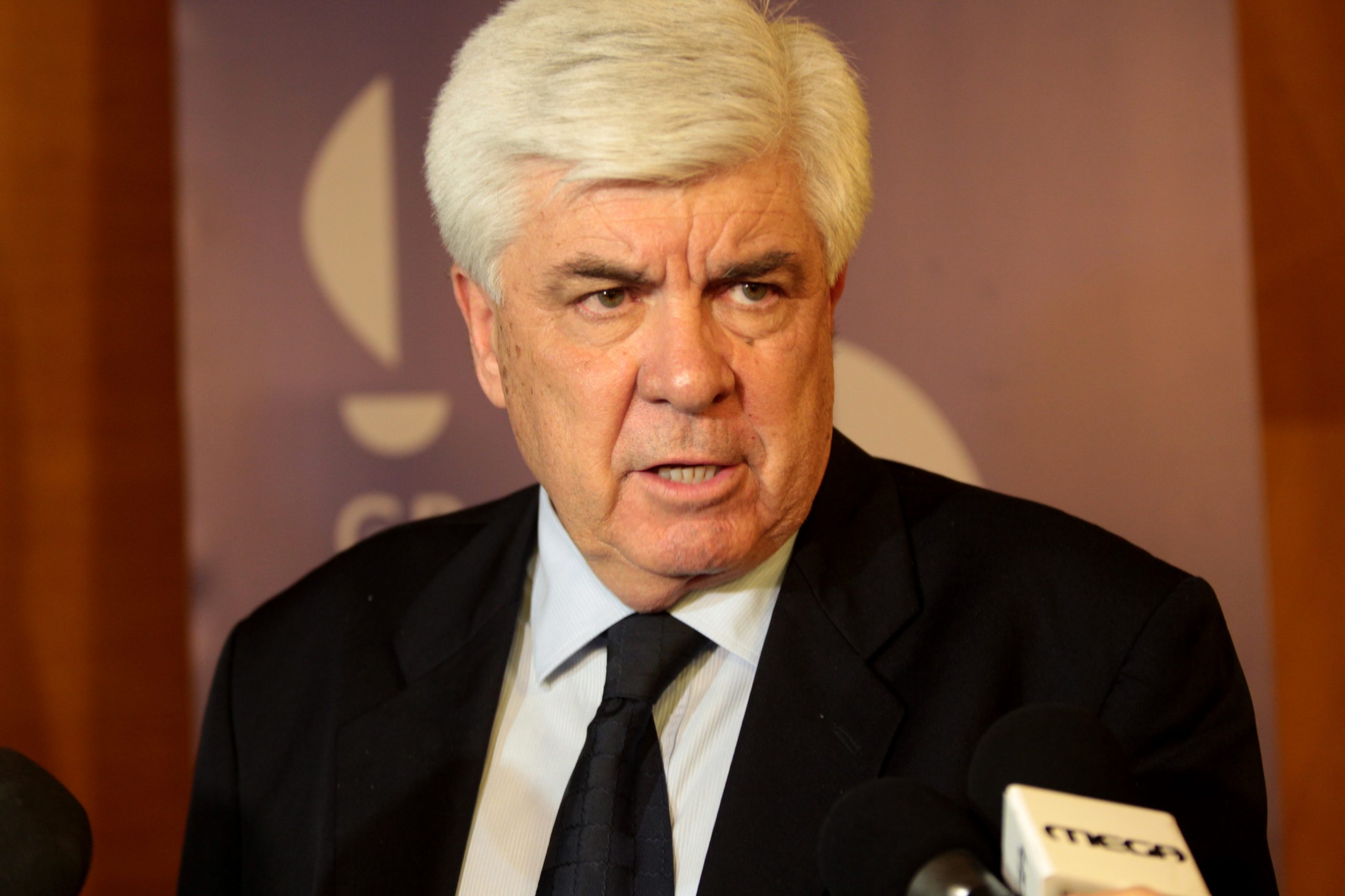 νύχτα-εμπλοκής-με-το-γάλα-2014405