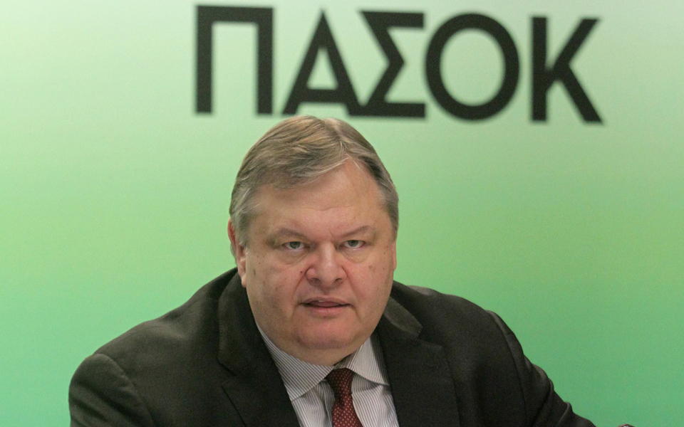 iσχυροί-μετασεισμοί-στο-πασοκ-2015136