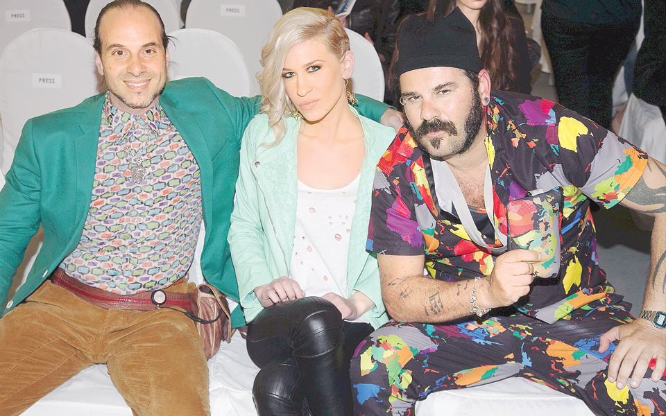 εκλεισε-ο-δρόμος-προς-τα-δεξιά-για-τη-ν-2015616