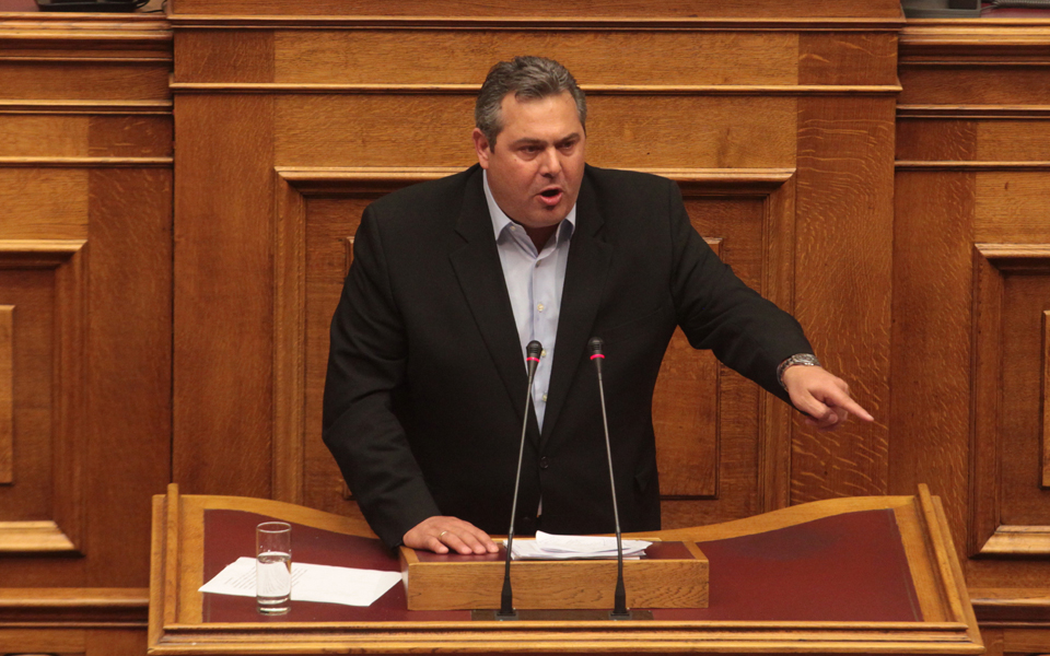 αιφνιδιασμός-και-δεξιότερα-της-ν-δ-2015950