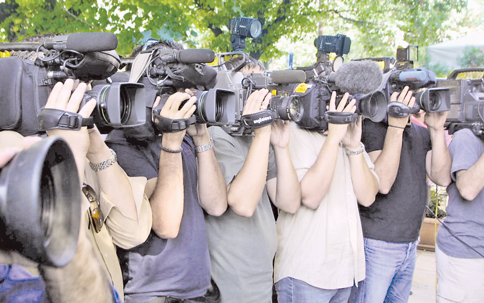 οι-σταρ-της-κρυφής-βιντεοκάμερας-2015812