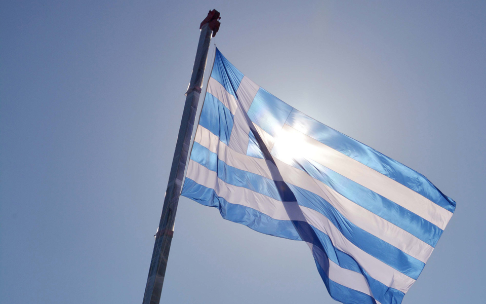 η-ελλάδα-έχει-ακόμη-δρόμο-για-να-βγει-απ-2016977