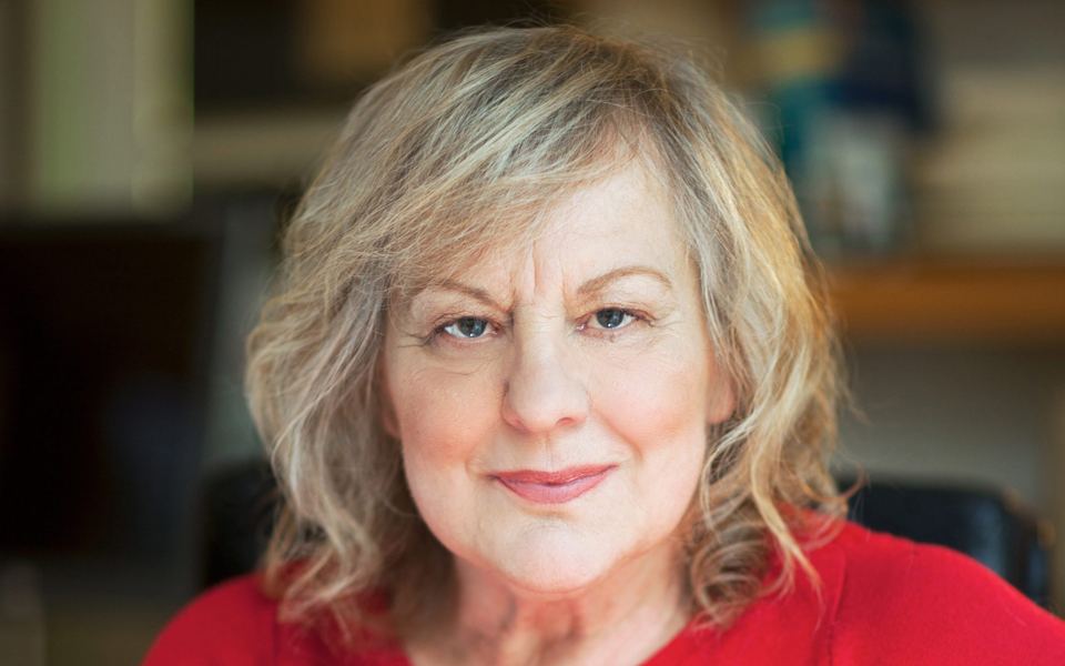 πρόσωπα-απεβίωσε-η-συγγραφέας-σου-τάο-2017723