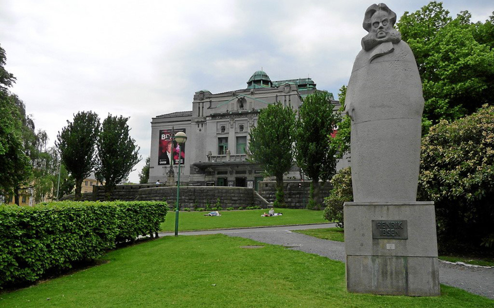 η-σχέση-βιζυηνού-με-ιψεν-2016776