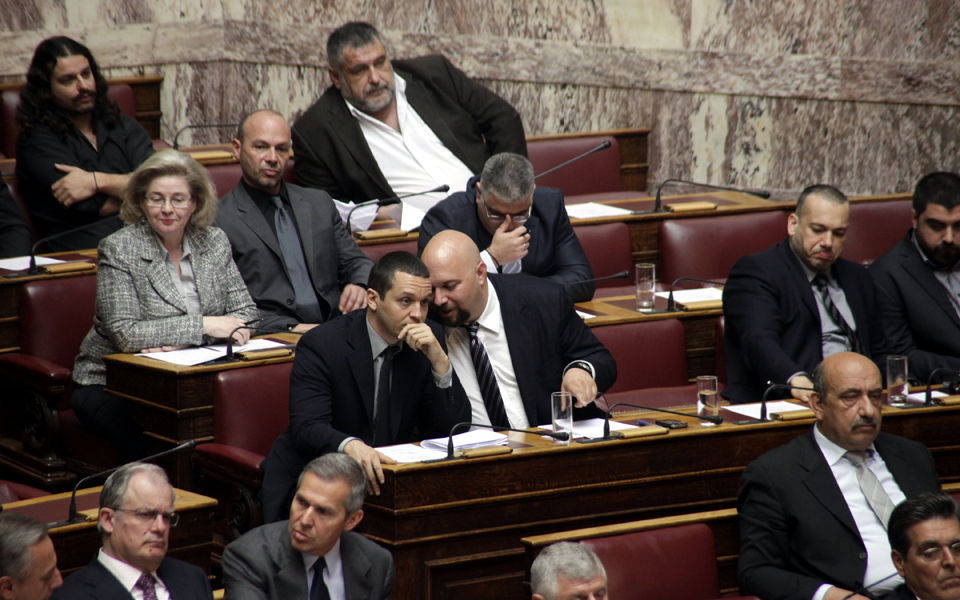 σε-απολογία-τέσσερις-βουλευτές-της-χ-α-2019681