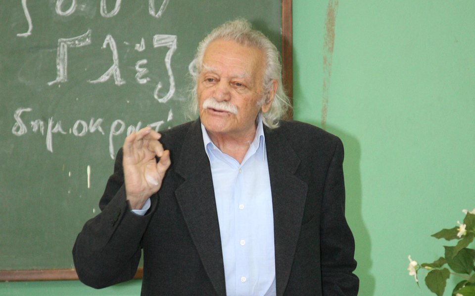 επιστράτευσαν-γλέζο-κόντρα-στην-εσωσ-2019838