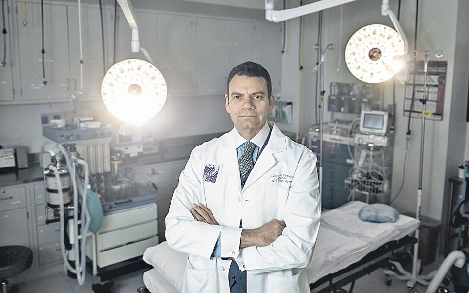 ασφαλείς-οι-μεταμοσχεύσεις-προσώπου-2020433