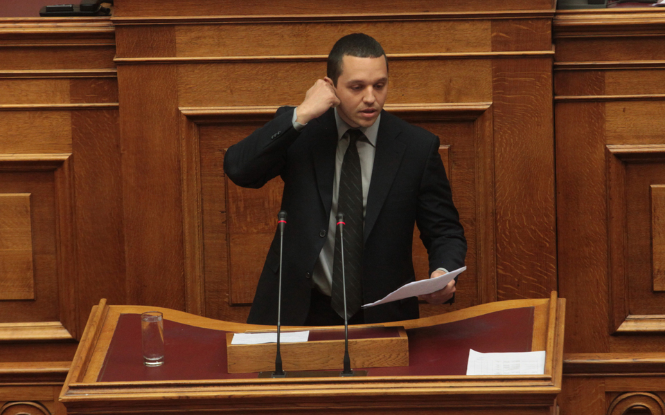 γαλλικά-ψέματα-και-βιντεοταινίες-2015671