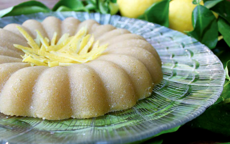 σιμιγδαλένιος-χαλβάς-με-λεμόνι-2017936