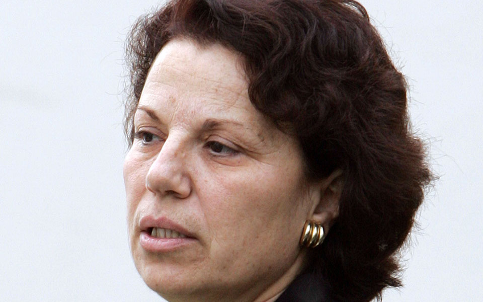 σύμφωνα-με-το-σύνταγμα-η-προαγωγή-της-ε-2015465